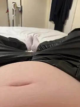 curvygirll2 online show from 26, 1, 2025