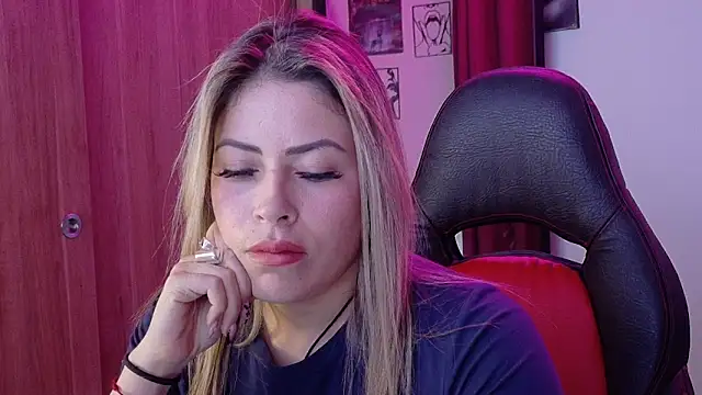 Natalia Montoya online show from 9, 10, 2025