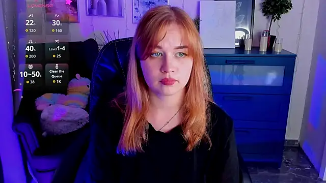 Snapshot of AlicePopsy chatting on 9, 9, 2025 AlicePopsy online show from 9, 9, 2025