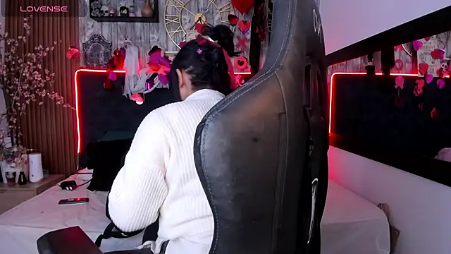 Snapshot of Neko_Misaki chatting on 3, 3, 2025 Neko Misaki online show from 3, 3, 2025