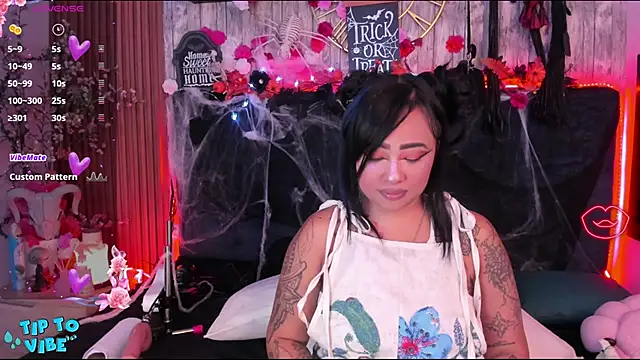 Snapshot of Neko_Misaki chatting on 11, 10, 2025 Neko Misaki online show from 11, 10, 2025