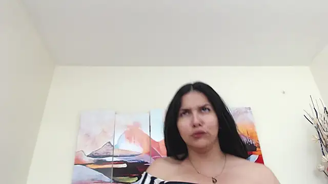 KatrinaRolan online show from 24, 2, 2025