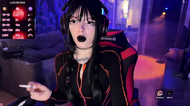 Eva-miller1 online show from 2, 11, 2025