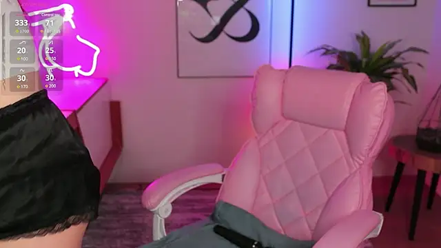 Micky  love online show from 30, 1, 2025