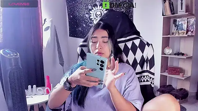 sweetcoralinee online show from 4, 3, 2026