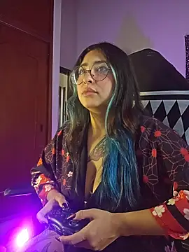 sweetcoralinee online show from 13, 3, 2026