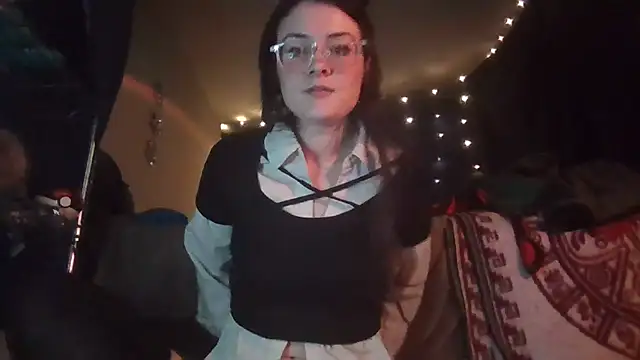 EyaDivine1 online show from 2, 2, 2025