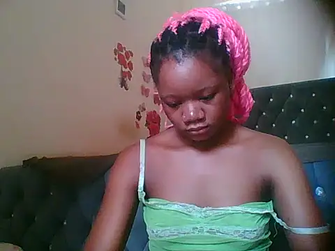 HotJeylee online show from 17, 12, 2025