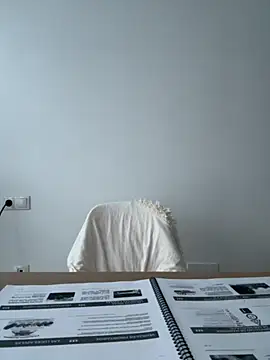 streetdoll online show from 30, 9, 2025