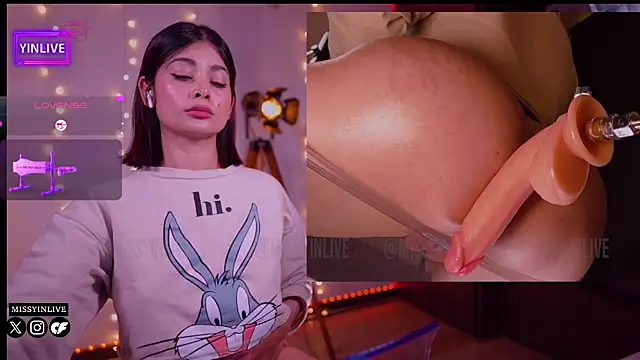 Snapshot of Yinlive chatting on 11, 12, 2024 Yinlive online show from 11, 12, 2024