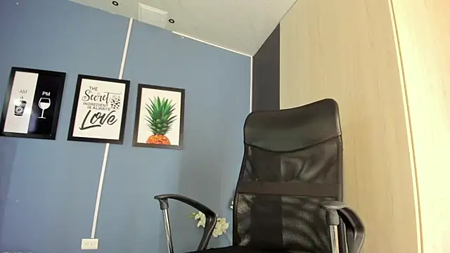 PaulinaDuarte online show from 23, 4, 2026