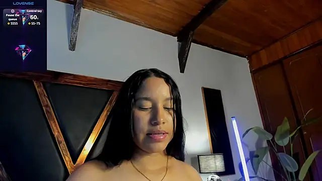 Snapshot of EmiliWilliams chatting on 26, 5, 2026 EmiliWilliams online show from 26, 5, 2026
