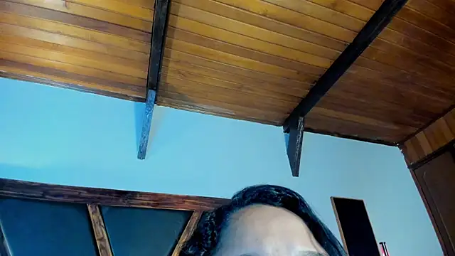 Snapshot of EmiliWilliams chatting on 10, 6, 2026 EmiliWilliams online show from 10, 6, 2026