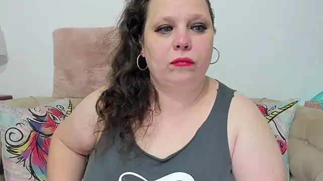 Snapshot of KarolineJoyy chatting on 8, 11, 2025 KarolineJoyy online show from 8, 11, 2025