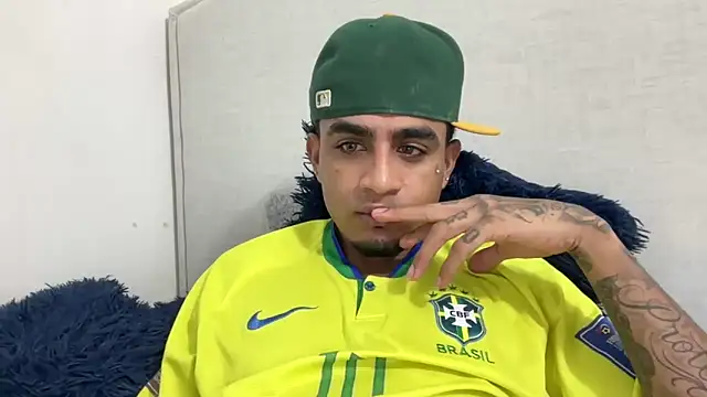 dominic brandd23 online show from 20, 9, 2025