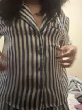 Snapshot of Nicoliee chatting on 25, 5, 2026 Nicoliee online show from 25, 5, 2026