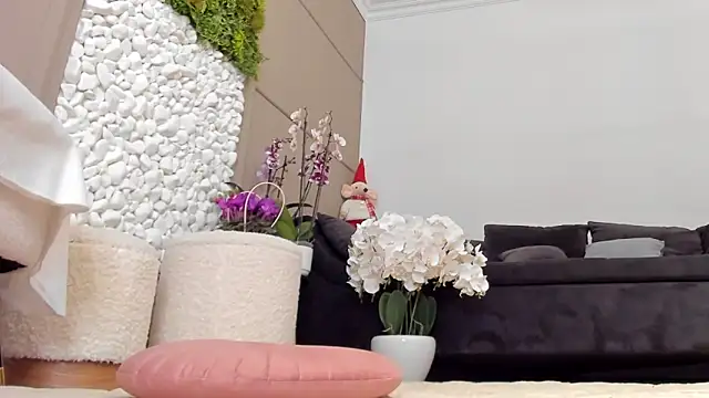 Snapshot of Deliciouslips chatting on 19, 3, 2025 Deliciouslips online show from 19, 3, 2025