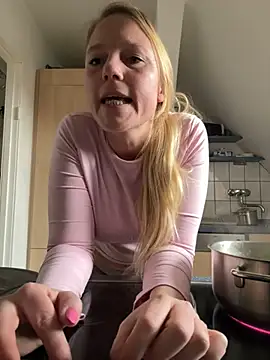 Snapshot of MoniqueLaFee chatting on 30, 1, 2025 MoniqueLaFee online show from 30, 1, 2025