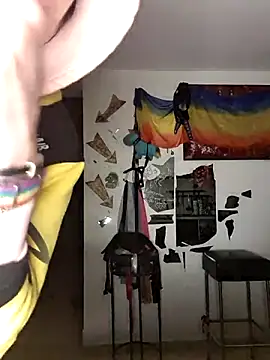 freyamoret online show from 3, 12, 2025