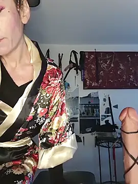 freyamoret online show from 18, 5, 2026