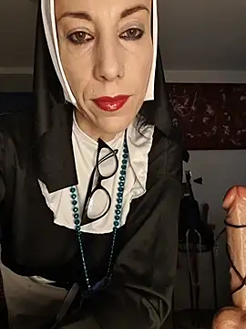 freyamoret online show from 12, 7, 2026