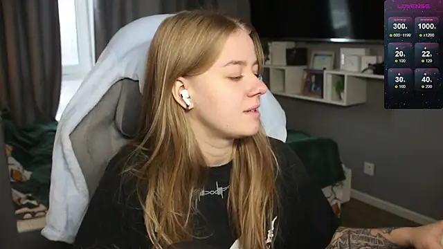 candy maggie online show from 9, 12, 2024