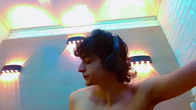 Sr BonnyEthan online show from 25, 11, 2025