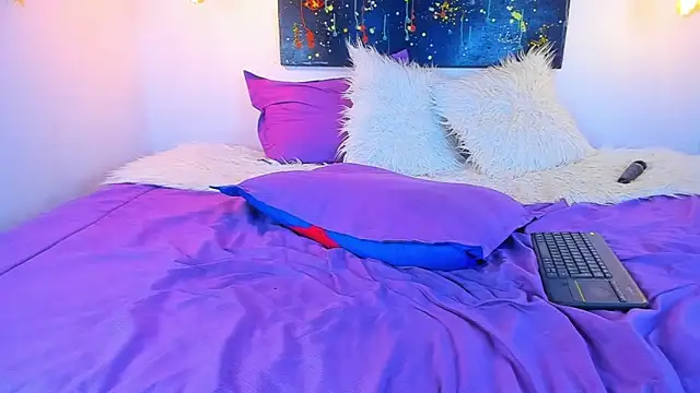 cloe bridgee online show from 4, 1, 2025