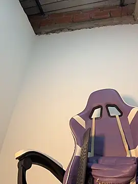 Barbiebrunette  online show from 19, 4, 2026