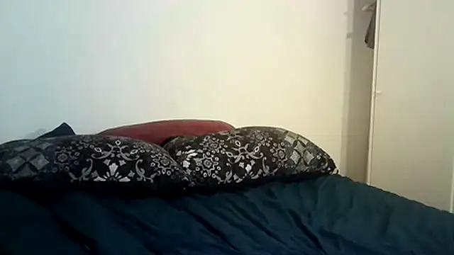 JunkieShitPig online show from 22, 3, 2025