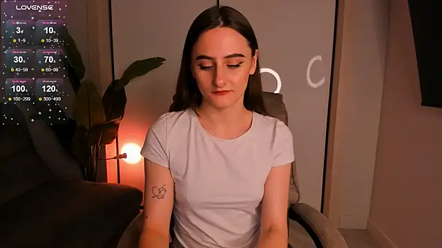 Snapshot of helen_ramsay chatting on 19, 12, 2024 helen ramsay online show from 19, 12, 2024