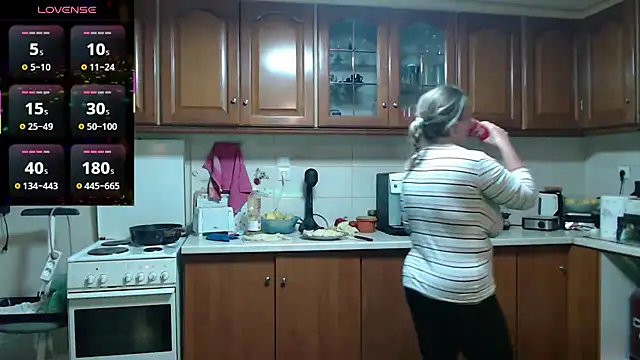 JennaDeluxe online show from 23, 4, 2026