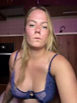 selenaluvv online show from 1, 8, 2026