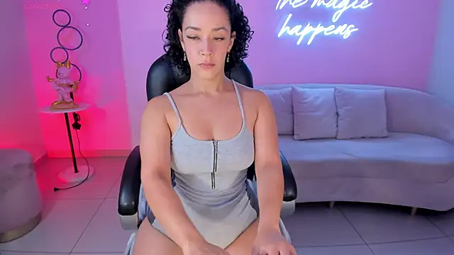 AlessaRomero online show from 4, 2, 2025