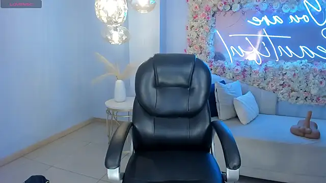 AlessaRomero online show from 15, 12, 2025