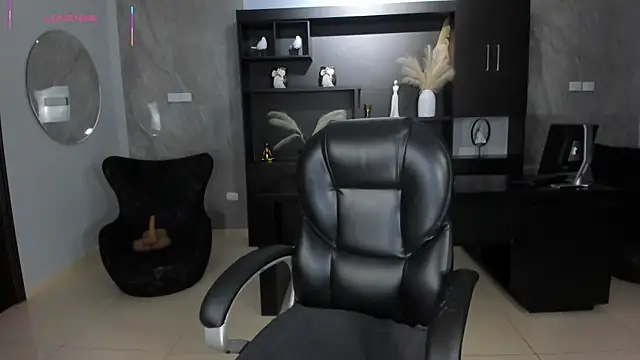 AlessaRomero online show from 19, 4, 2026