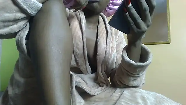 Fine assie online show from 17, 4, 2026