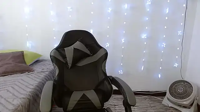 Snapshot of _diana_cute chatting on 9, 1, 2026 diana cute online show from 9, 1, 2026