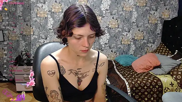 pretty cristal69 online show from 23, 4, 2026