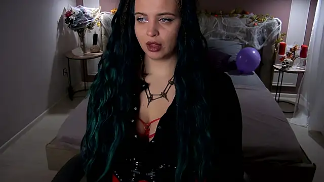 Miss Maya Mils online show from 28, 10, 2025