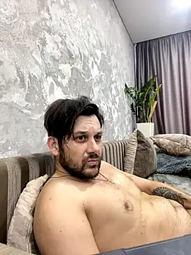 Snapshot of MaeltraJoy chatting on 8, 1, 2026 MaeltraJoy online show from 8, 1, 2026