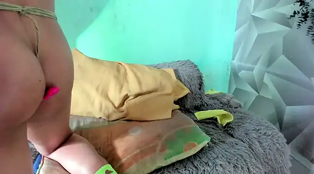 Snapshot of krityn_12 chatting on 20, 12, 2024 krityn 12 online show from 20, 12, 2024