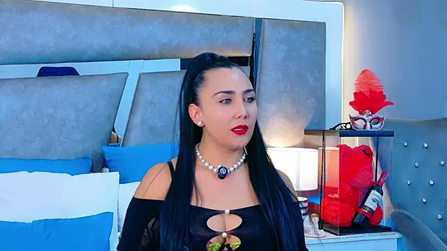 Evangeline Taylorr online show from 21, 10, 2025