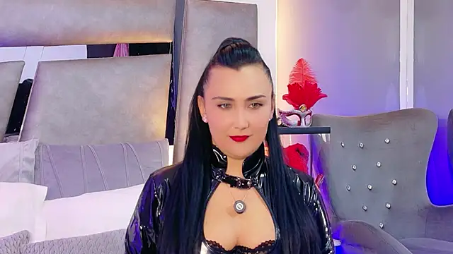 Evangeline Taylorr online show from 6, 11, 2025