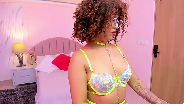 MadelaineJones online show from 23, 4, 2026