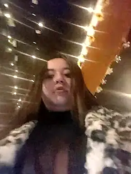 Cristal  04 online show from 21, 4, 2026