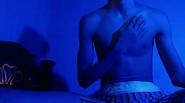 Snapshot of isaaclatino chatting on 10, 12, 2024 isaaclatino online show from 10, 12, 2024