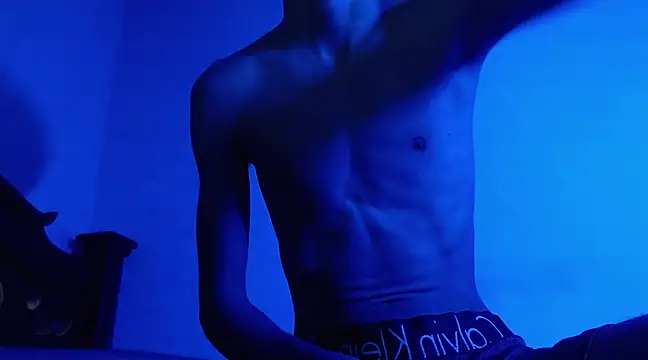 Snapshot of isaaclatino chatting on 28, 12, 2024 isaaclatino online show from 28, 12, 2024