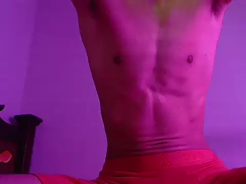 Snapshot of isaaclatino chatting on 4, 1, 2025 isaaclatino online show from 4, 1, 2025