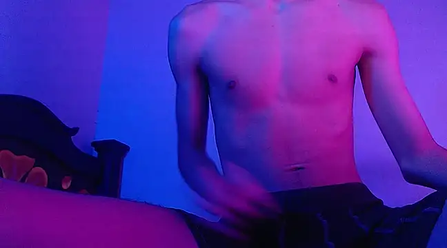 Snapshot of isaaclatino chatting on 22, 1, 2025 isaaclatino online show from 22, 1, 2025